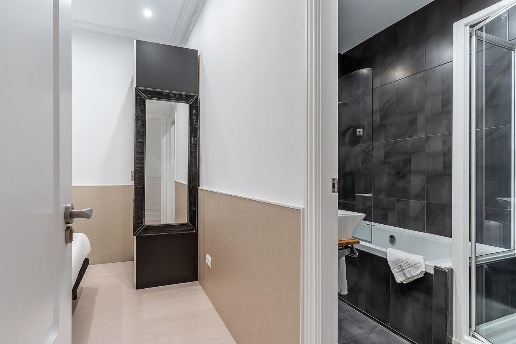 Enjoybcn Tapies Apartment Барселона Екстер'єр фото